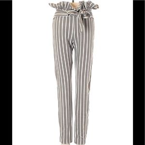 Pretty Little Thing Casual Pants